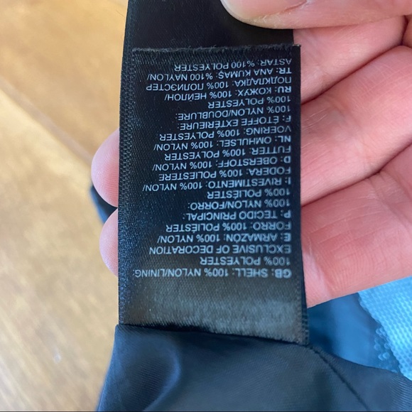 The North Face Womens Black Rainjacket Size Small - Picture 5 of 7